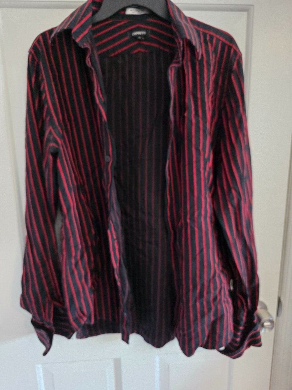 Mens Express Red and Black Dress Shirt Striped Size Medium Modern Fit